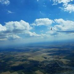 Flugwegposition um 12:46:50: Aufgenommen in der Nähe von Kreis Kiskunhalas, Ungarn in 1256 Meter